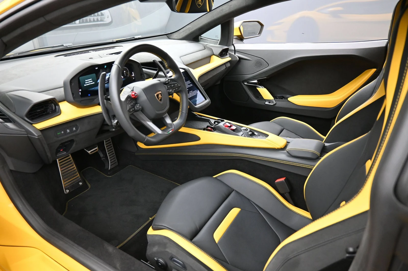 2026 Lamborghini Temerario interior