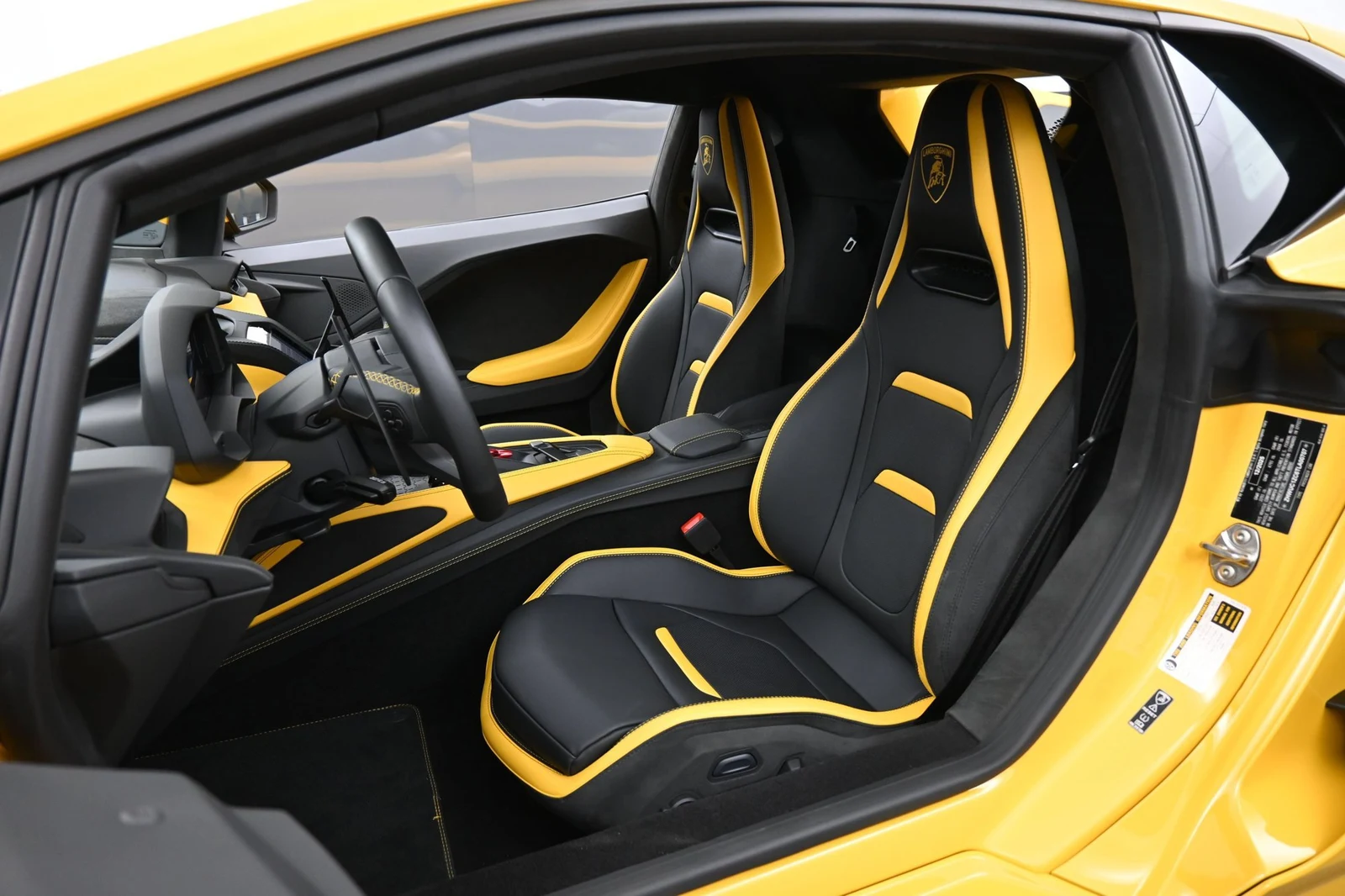 2026 Lamborghini Temerario interior, seats