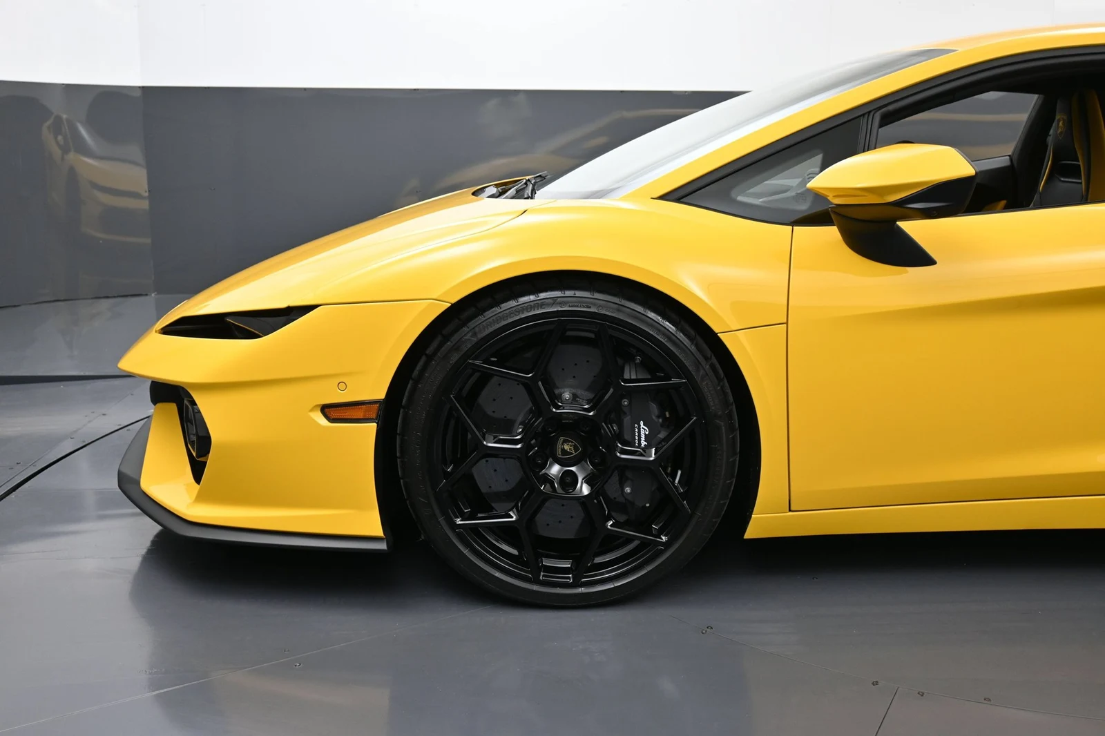 2026 Lamborghini Temerario for sale, exterior, Yellow