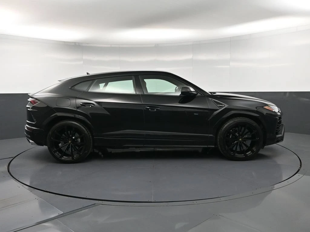 2021 Lamborghini Urus for sale, exterior, Black
