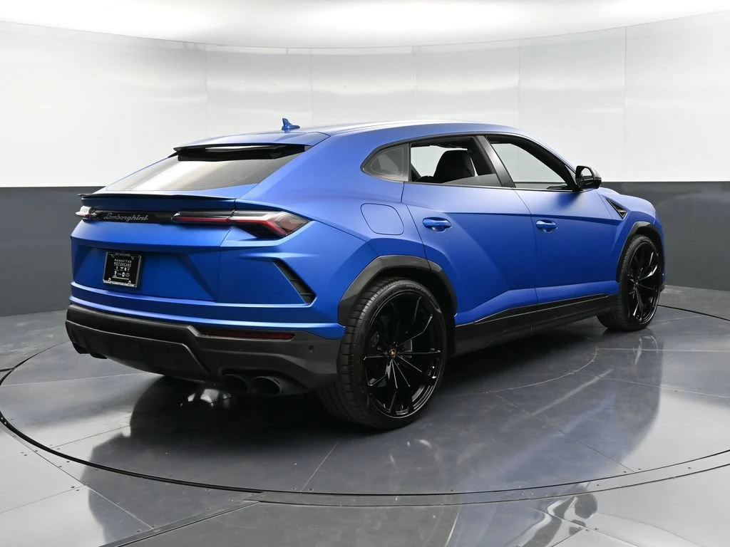 2021 Lamborghini Urus, rear three-quarter view, Blue