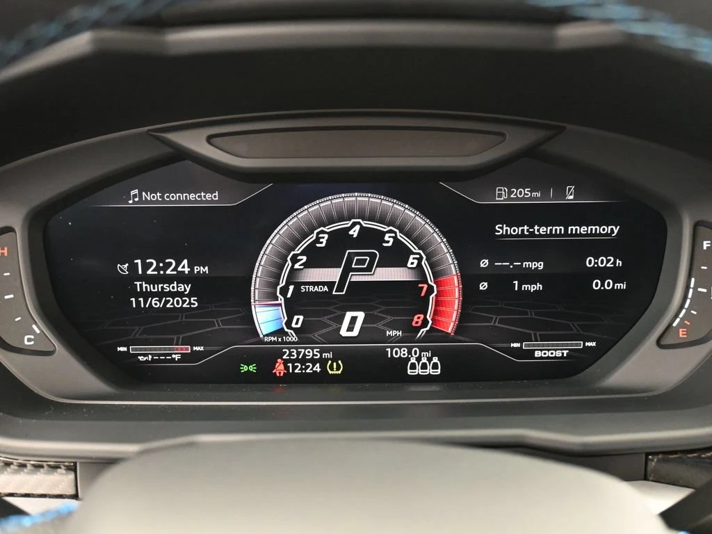 2021 Lamborghini Urus interior