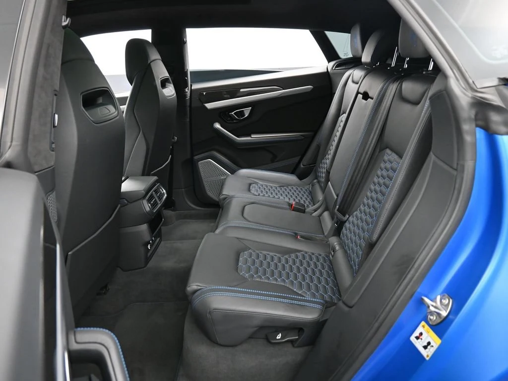 2021 Lamborghini Urus interior, seats