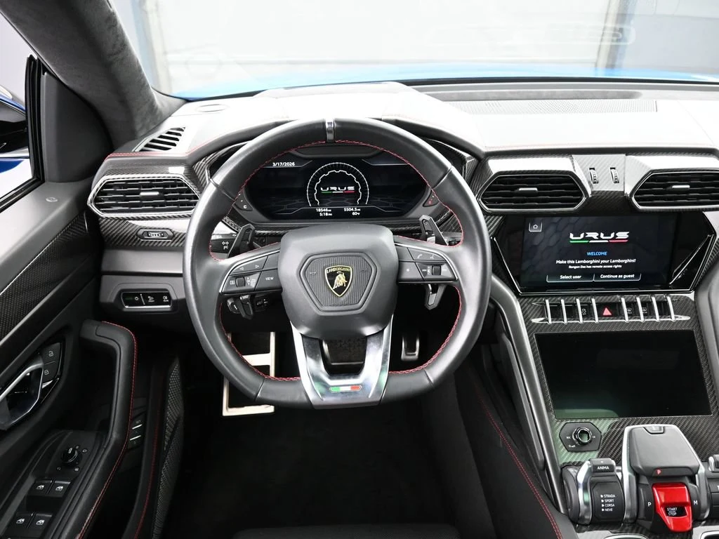 2022 Lamborghini Urus Graphite Capsule interior, dashboard
