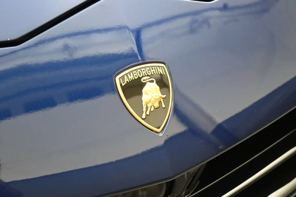 2023 Lamborghini Urus S, detail