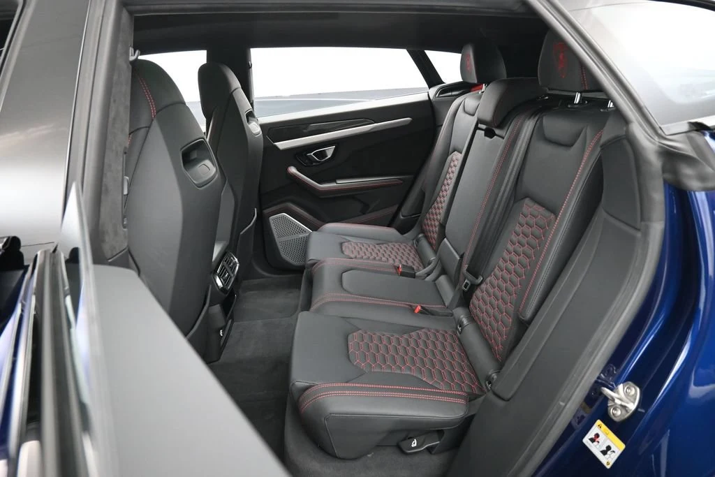 2023 Lamborghini Urus S interior, seats, Nero Ade