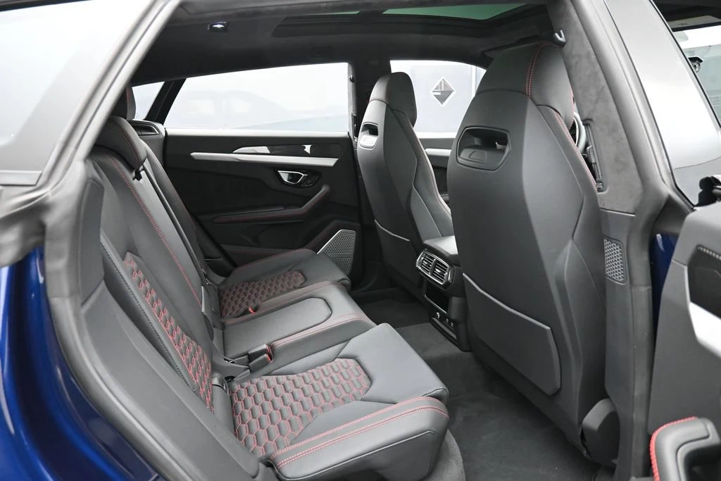 2023 Lamborghini Urus S interior, seats, Nero Ade