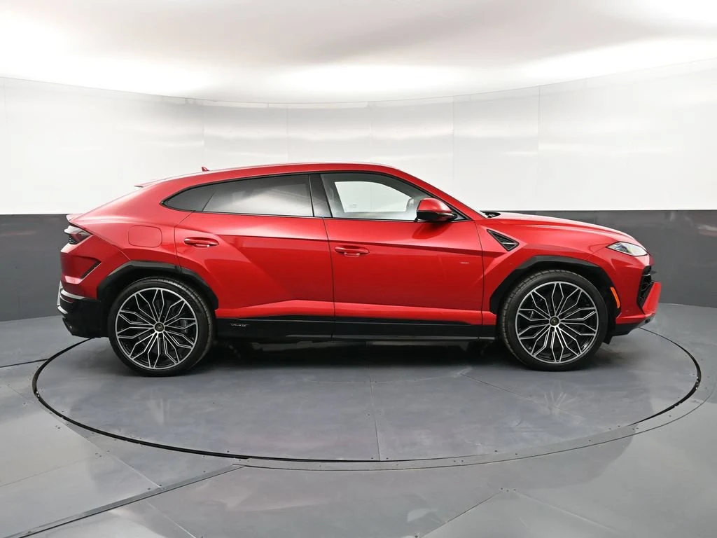 2026 Lamborghini Urus SE for sale, exterior, Red
