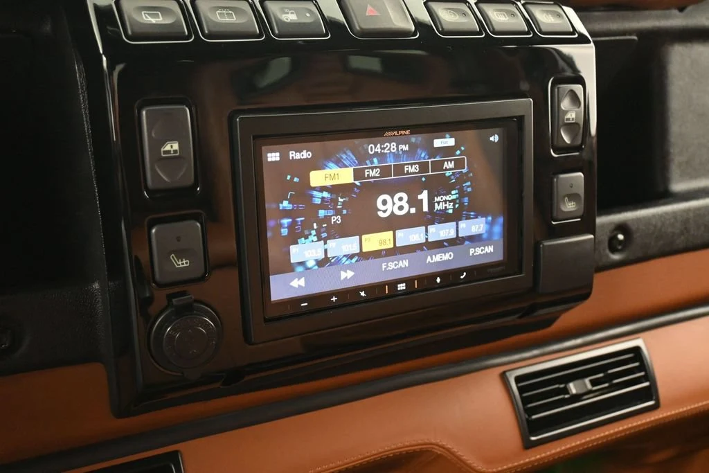 1994 Land Rover Defender 90 interior, Saddle Brown