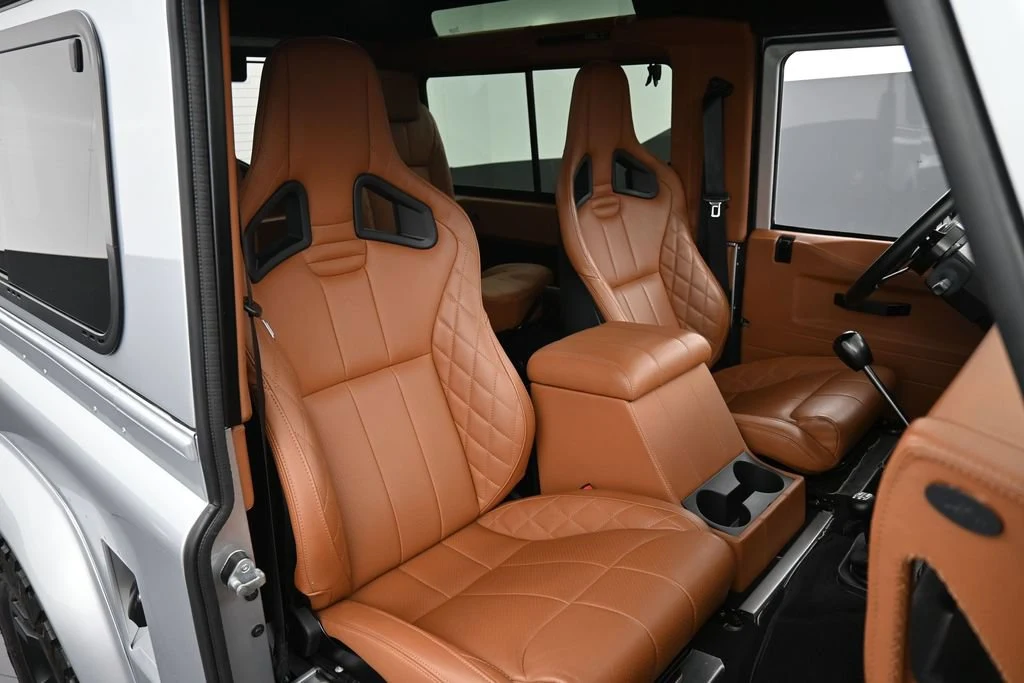 1994 Land Rover Defender 90 interior, seats, Saddle Brown