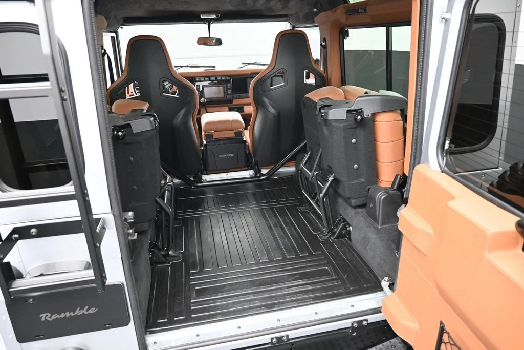 1994 Land Rover Defender 90 interior, seats, Saddle Brown
