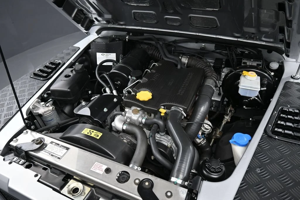 1994 Land Rover Defender 90 engine