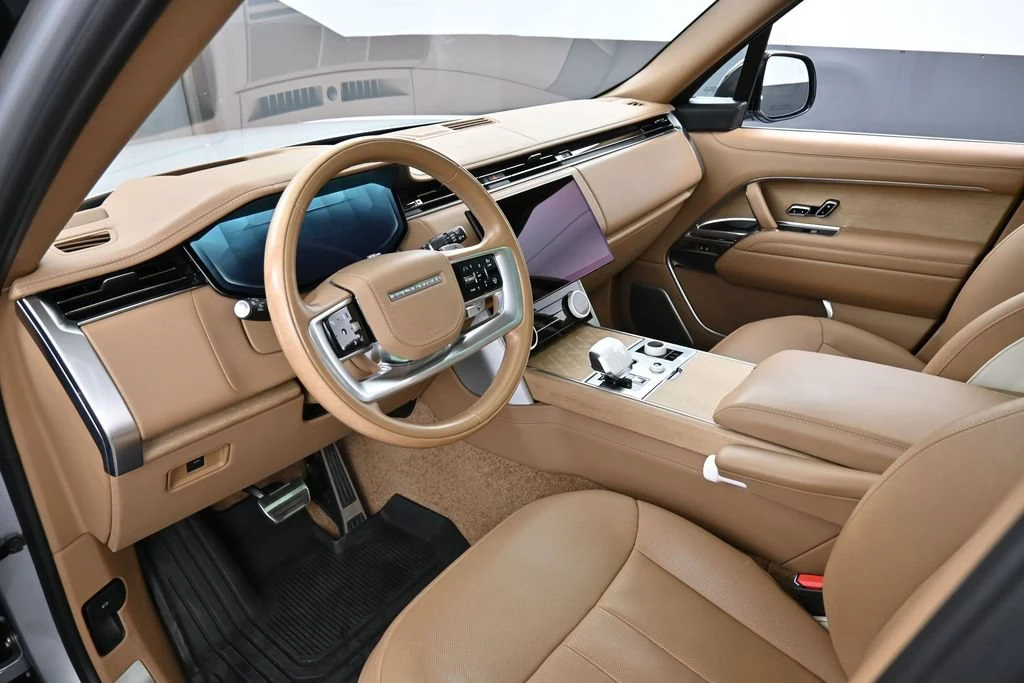 2023 Land Rover Range Rover SV interior, Caraway/Caraway