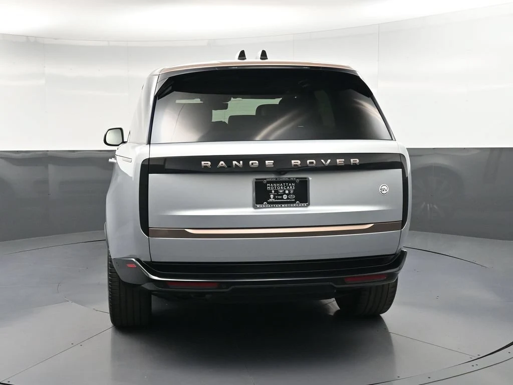 2023 Land Rover Range Rover SV, rear three-quarter view, Silver
