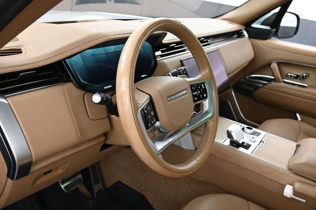 2023 Land Rover Range Rover SV interior, Caraway/Caraway