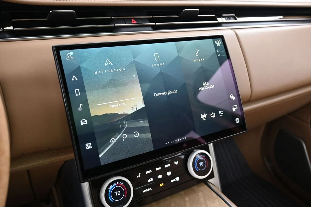 2023 Land Rover Range Rover SV interior, dashboard, Caraway/Caraway