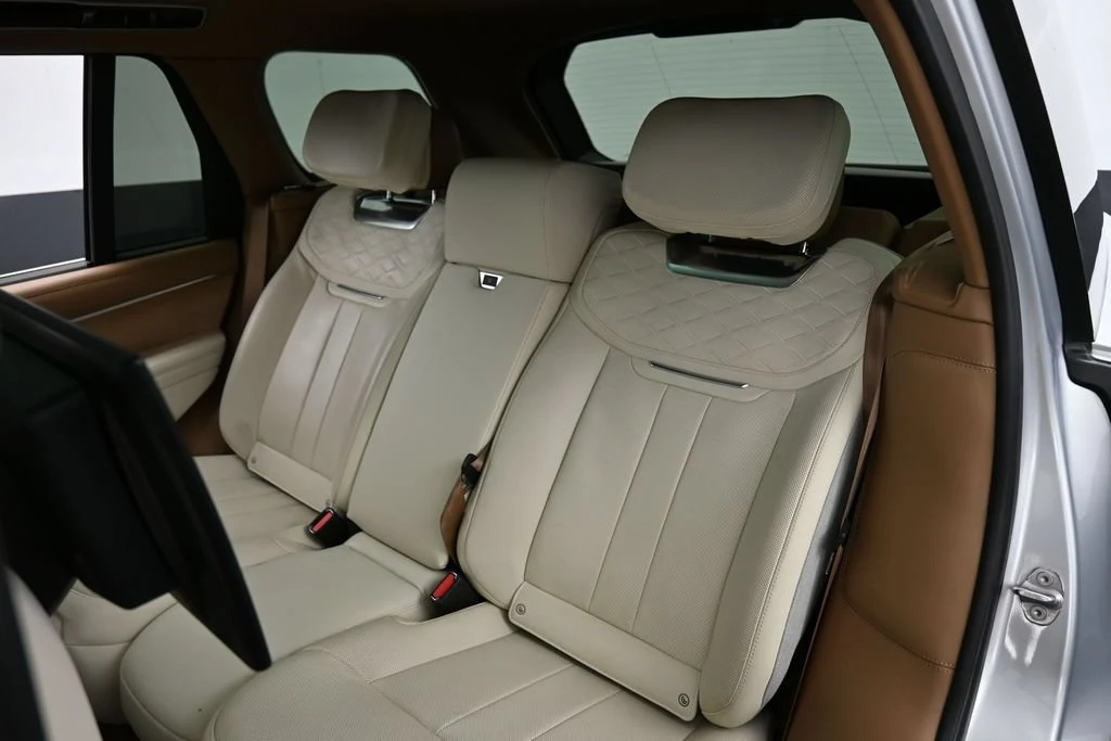 2023 Land Rover Range Rover SV interior, seats, Caraway/Caraway