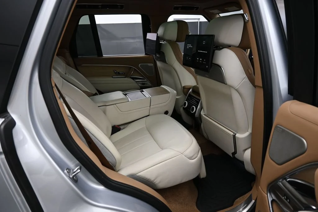 2023 Land Rover Range Rover SV interior, seats, Caraway/Caraway