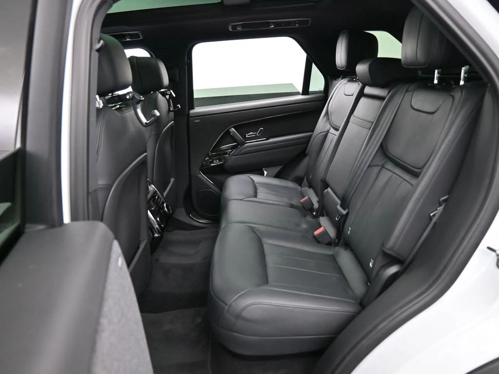 2024 Land Rover Range Rover Sport P400 Dynamic SE interior, seats, Ebony