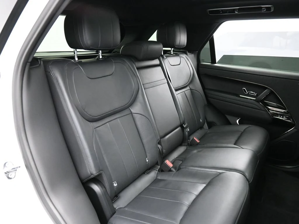 2024 Land Rover Range Rover Sport P400 Dynamic SE interior, seats, Ebony