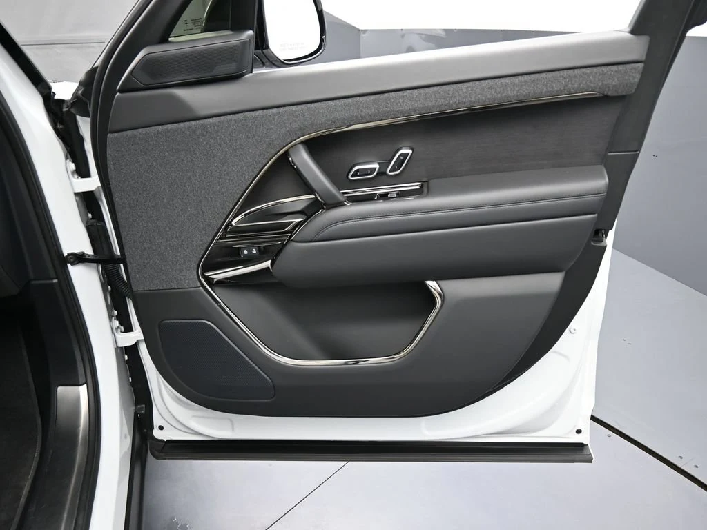 2024 Land Rover Range Rover Sport P400 Dynamic SE interior, door panel, Ebony