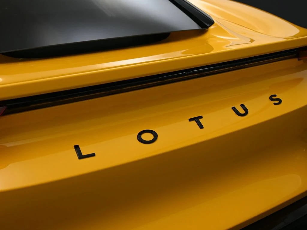 2025 Lotus Emira V6, detail
