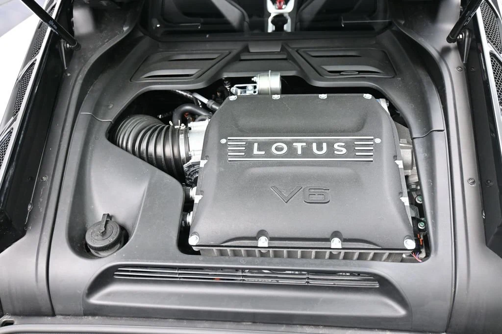 2026 Lotus Emira V6 SE Racing Line engine