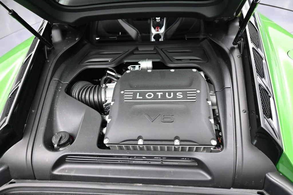 2026 Lotus Emira V6 SE engine