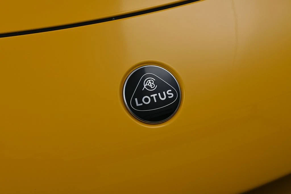 2026 Lotus Emira Turbo SE, detail