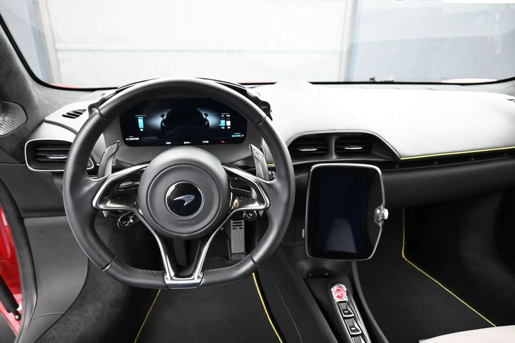 2024 McLaren Artura interior, dashboard, Dove Gray/Jet Black