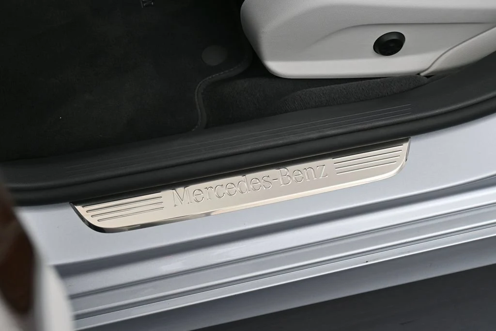 2023 Mercedes-Benz E 350 4MATIC interior, door sill, Neva Gray/Magma Gray