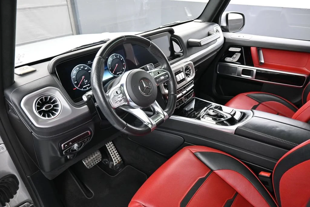 2021 Mercedes-AMG G 63 interior, Classic Red/Black