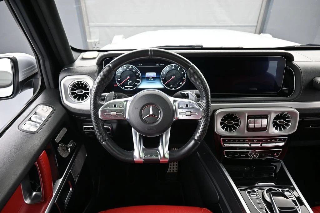 2021 Mercedes-AMG G 63 interior, dashboard, Classic Red/Black