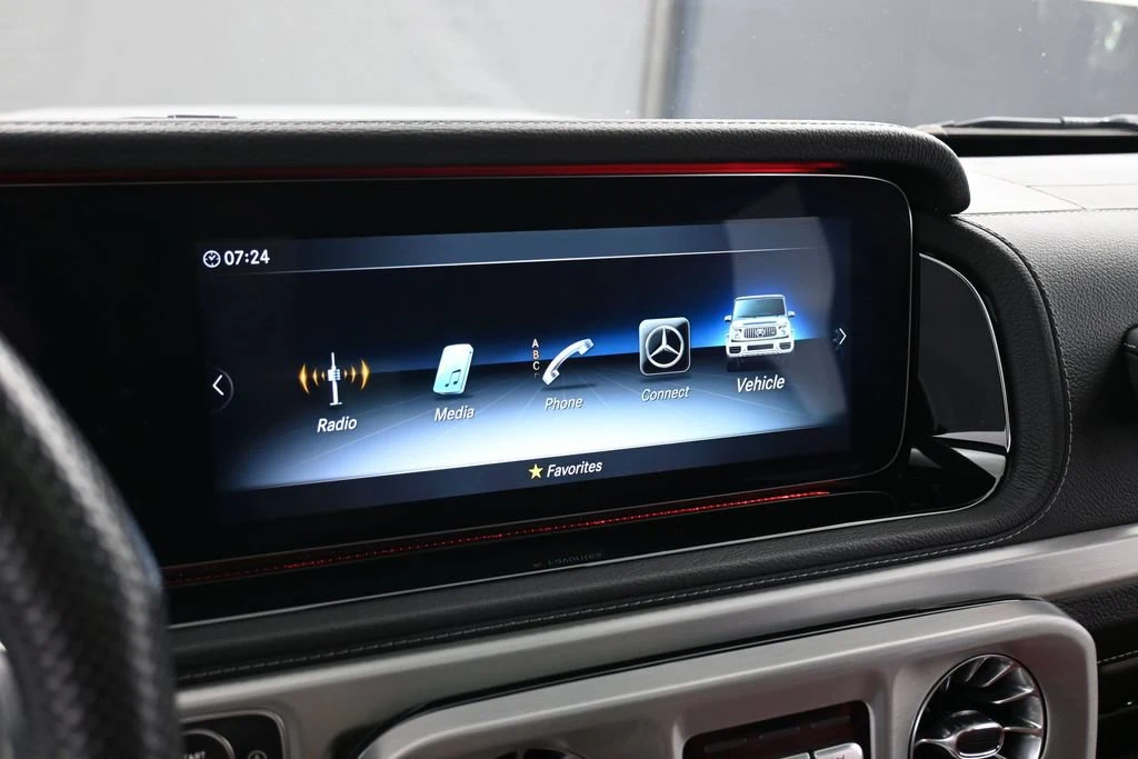 2021 Mercedes-AMG G 63 interior, Classic Red/Black