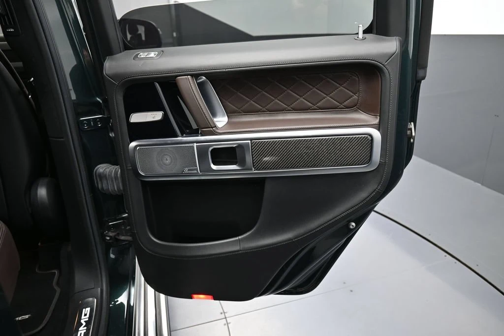 2022 Mercedes-AMG G 63 interior, door panel, Espresso Brown