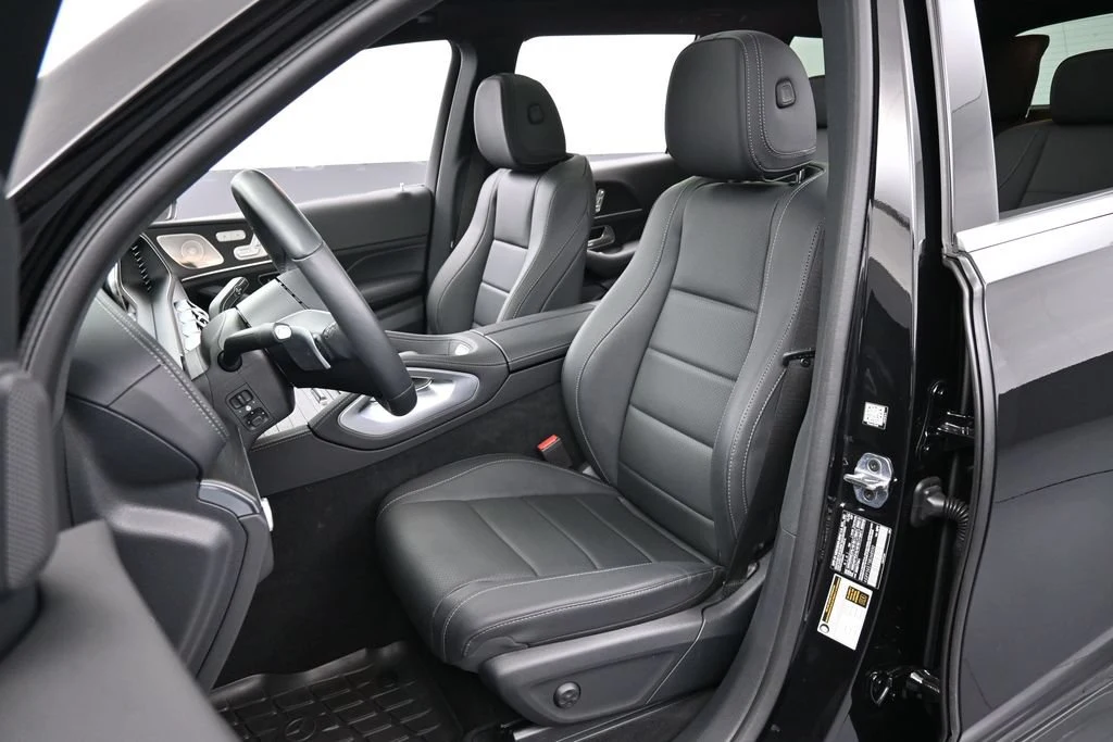 2025 Mercedes-Benz GLS 450 4MATIC interior, seats, Black