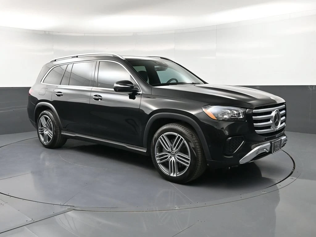 2025 Mercedes-Benz GLS 450 4MATIC for sale, front three-quarter view, Black
