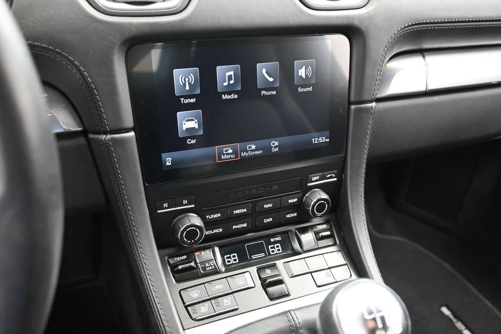 2024 Porsche 718 Boxster interior, Black