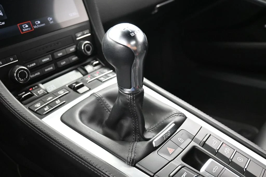 2024 Porsche 718 Boxster interior, center console, Black