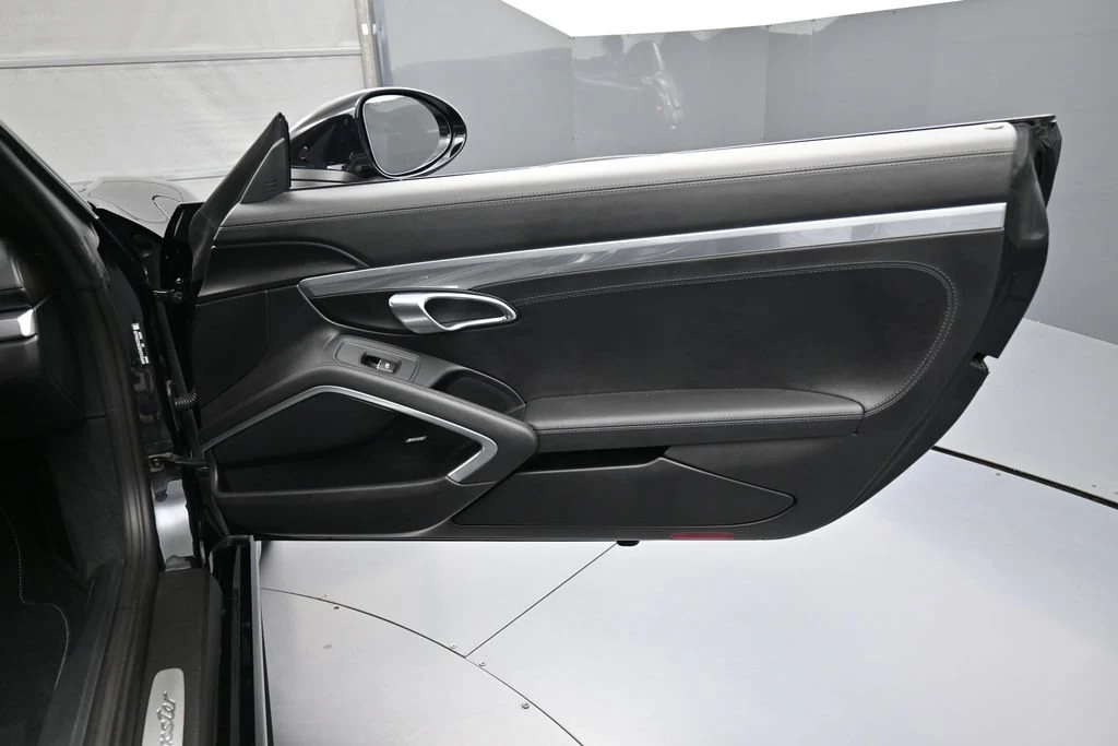 2024 Porsche 718 Boxster interior, door panel, Black