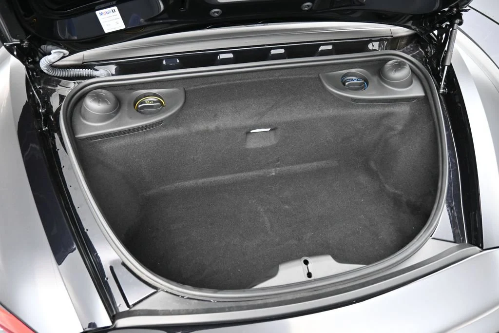 2024 Porsche 718 Boxster trunk