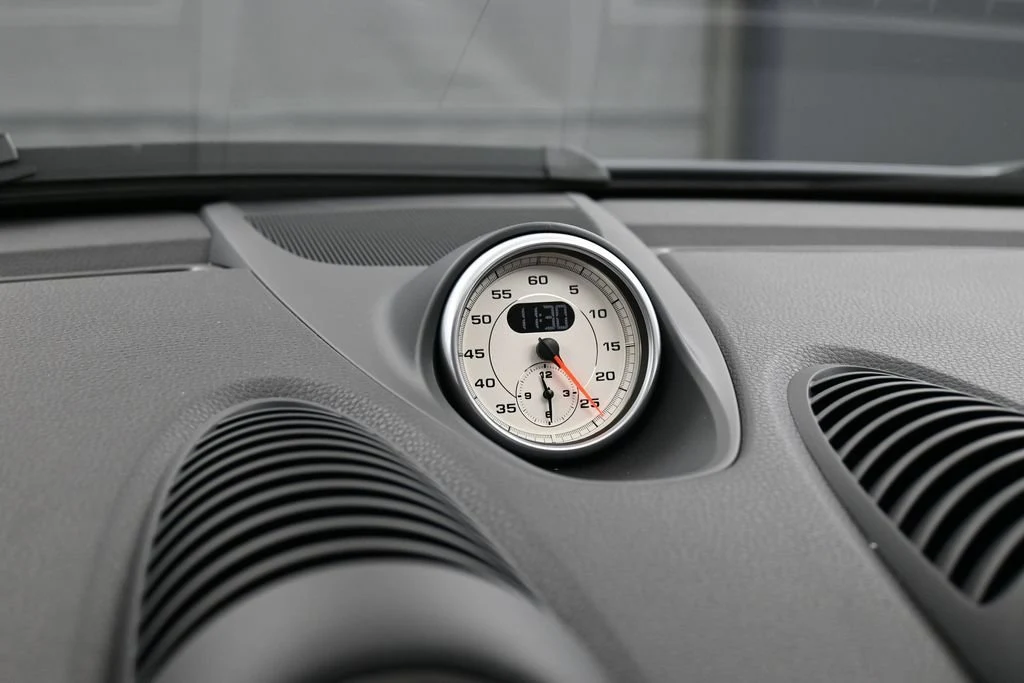 2024 Porsche 718 Cayman Style Edition interior, Black/Chalk