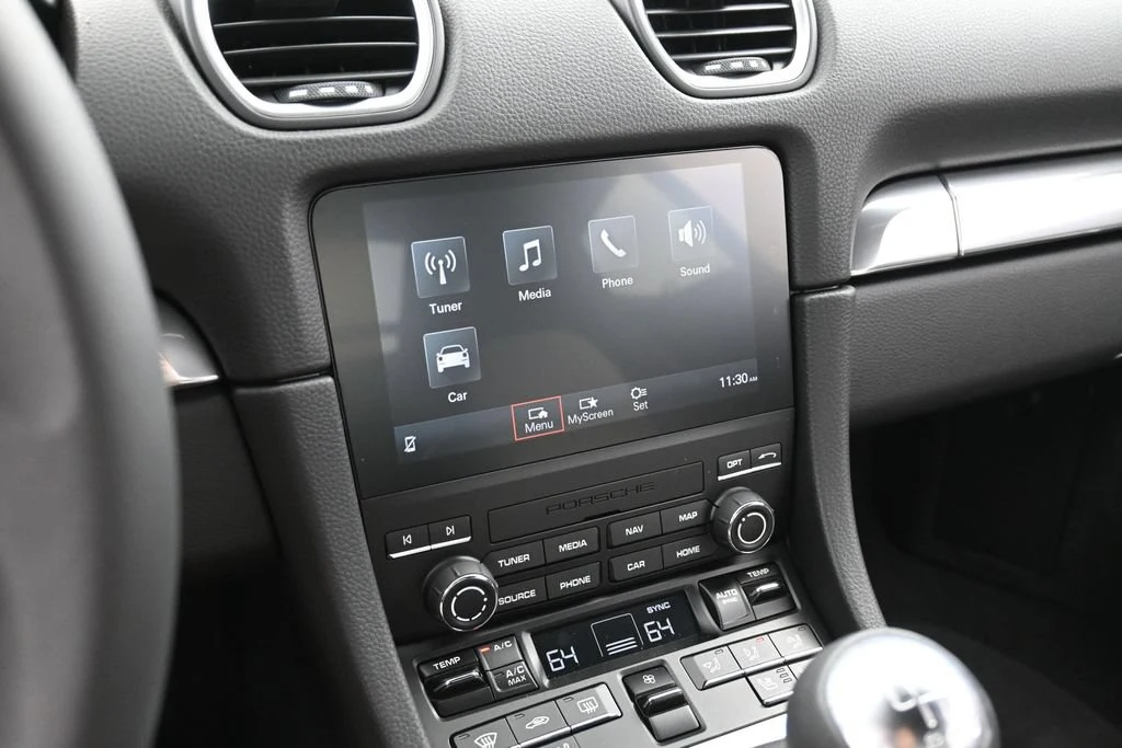 2024 Porsche 718 Cayman Style Edition interior, Black/Chalk