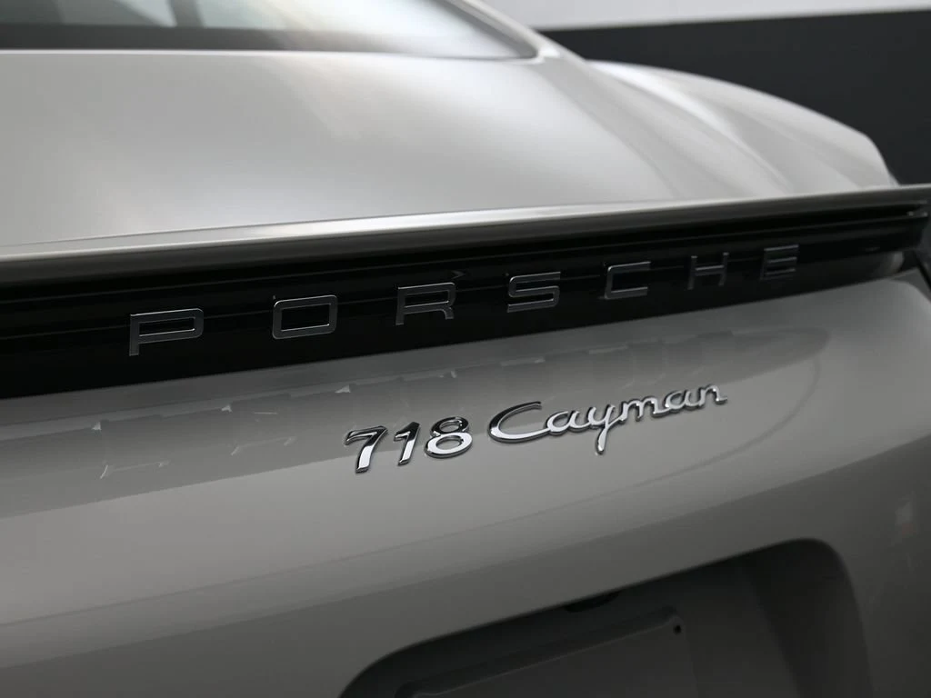 2024 Porsche 718 Cayman, detail