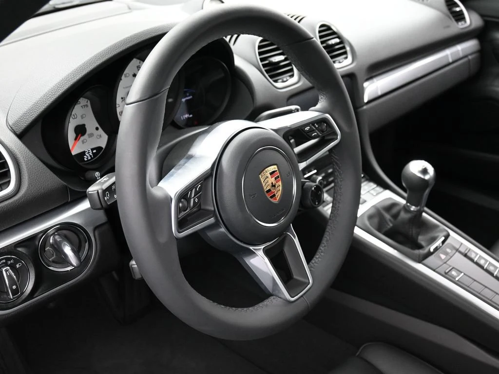 2024 Porsche 718 Cayman interior, Black
