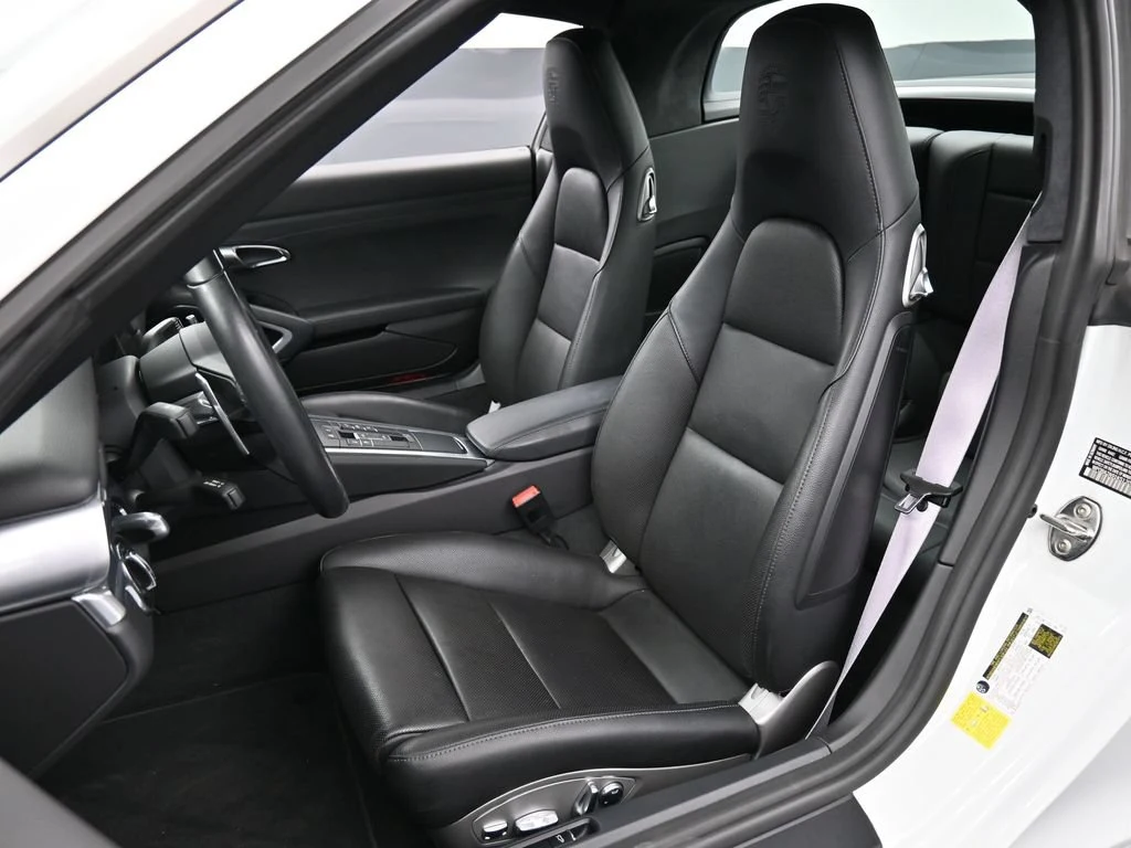 2019 Porsche 911 Targa 4 interior, seats, Black