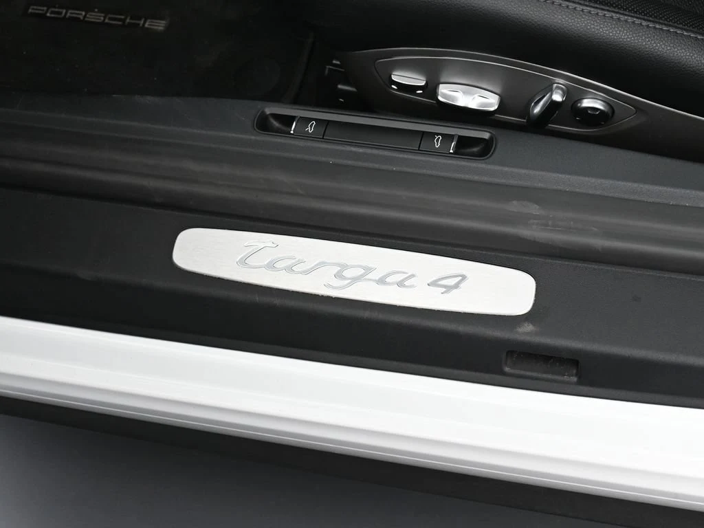 2019 Porsche 911 Targa 4 interior, door sill, Black