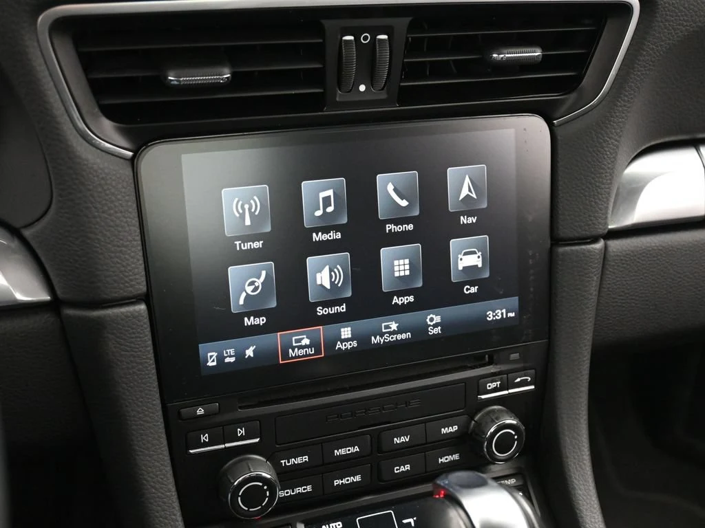 2019 Porsche 911 Targa 4 interior, Black