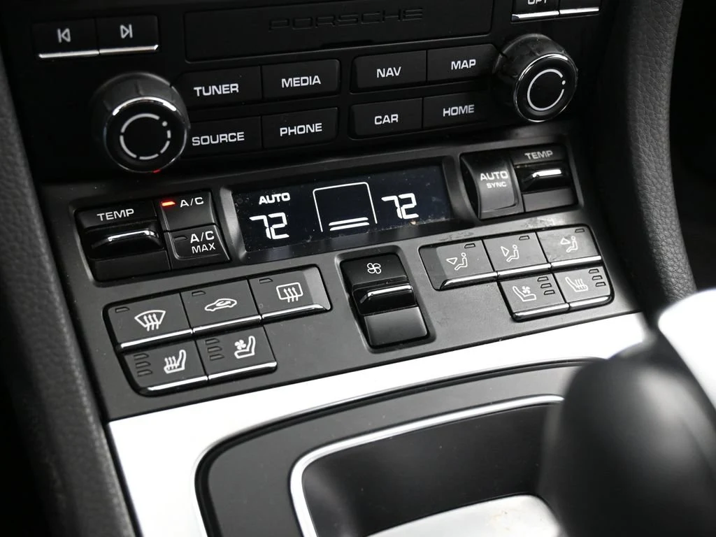 2019 Porsche 911 Targa 4 interior, center console, Black