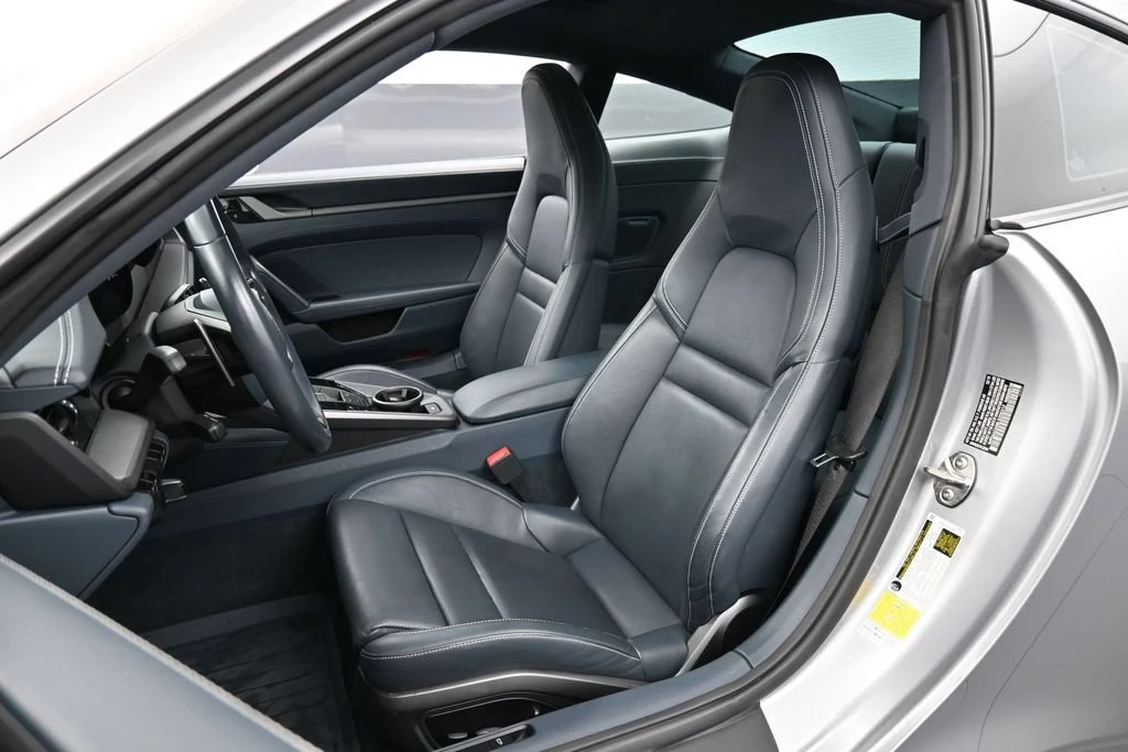 2020 Porsche 911 Carrera interior, seats, Graphite Blue